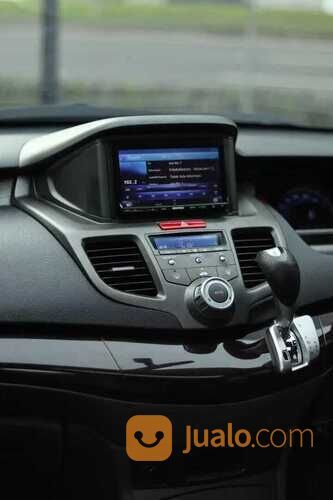 HONDA ODYSSEY 2.4 AT 2005 ABU ABU Kondisi mobil istimewa bergaransi dan dijamin siap pakai
