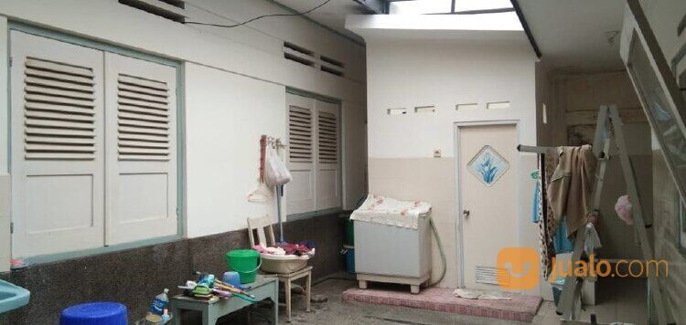 Rumah Luas Desain Belanda Jl Simpang Ijen Kota Malang