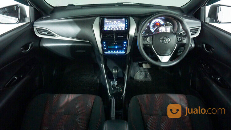 Toyota Yaris S TRD Sportivo AT 2018 Abu-Abu
