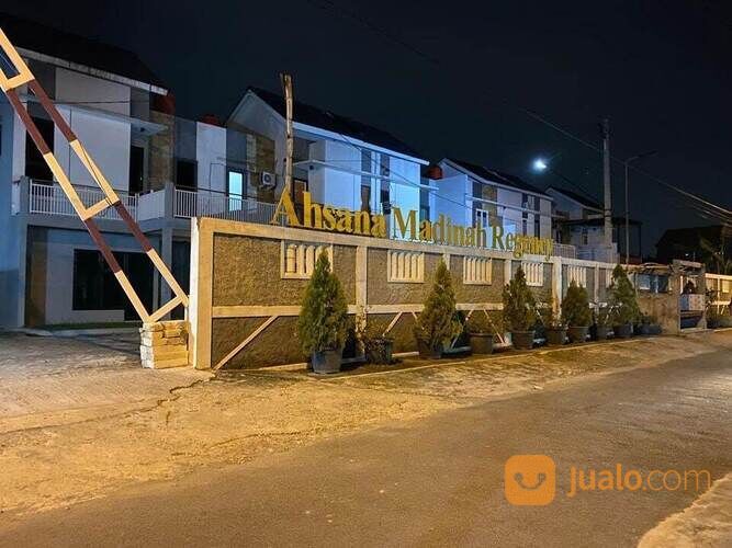 Rumah 2 Lantai 400 Jutaan, Bergaransi 5 Th dan Ready SHM Dekat Jl. RA. Basuni Sooko, Mojokerto