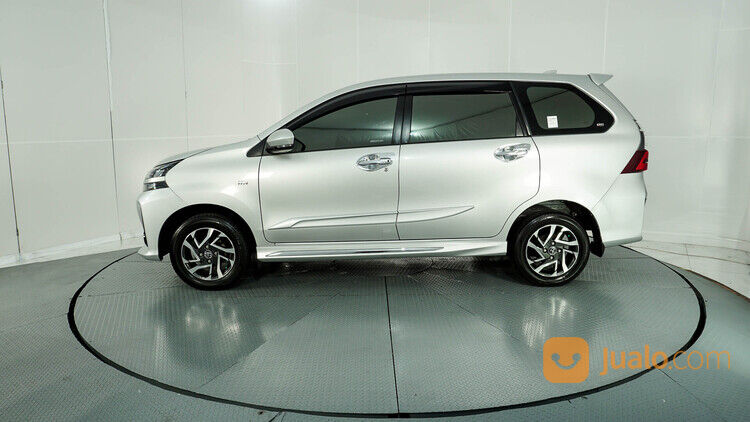 Toyota Avanza 1.5 Veloz AT 2019 Silver