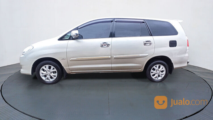 Toyota Innova 2.0 G AT 2011 Silver