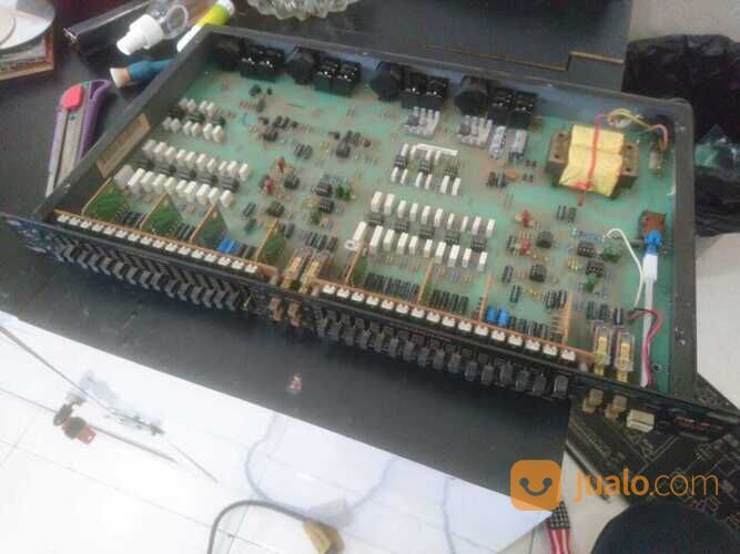 Equalizer Peavey 215 made in USA