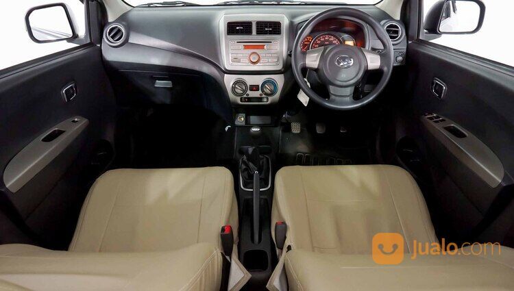 Daihatsu Ayla 1.0 X MT 2015 Abu-Abu