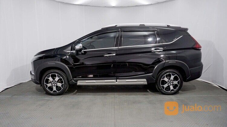 Mitsubishi Xpander Cross AT 2020 Hitam