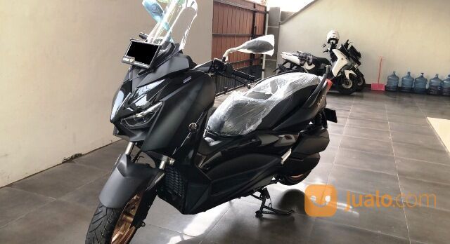 Yamaha XMAX NEW NIK 2022 Km 300 perak