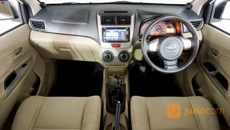 Daihatsu Xenia 1.3 R MT 2013 Putih