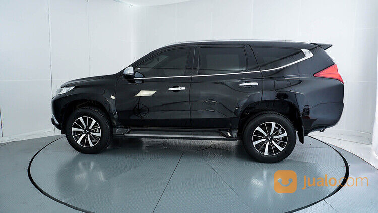 Mitsubishi Pajero Sport Dakar 4x2 AT 2016 Hitam