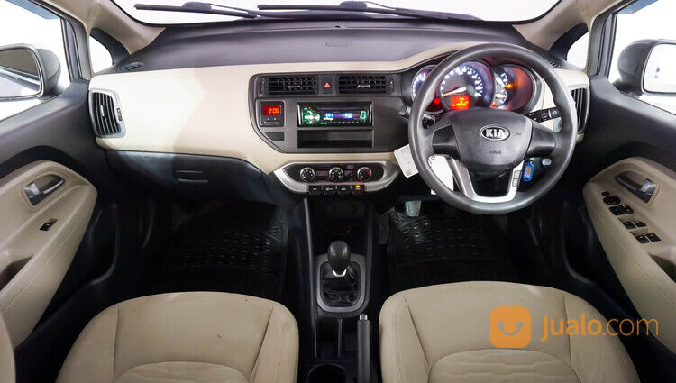 Kia Rio 1.4 MT 2013 Abu-abu