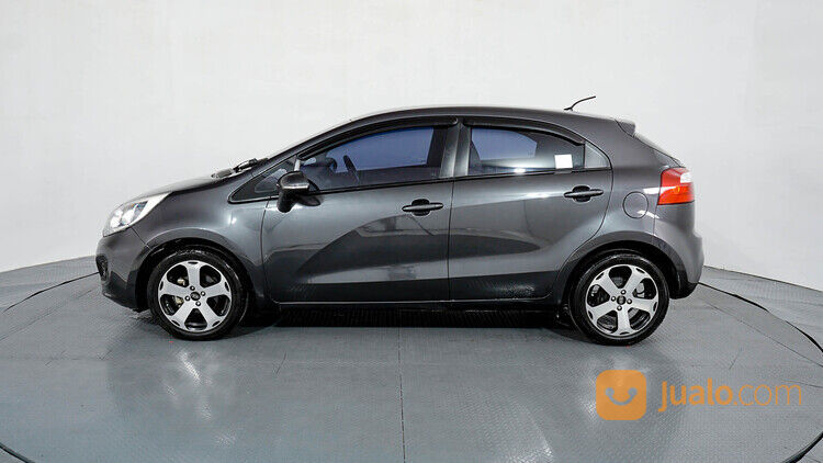 Kia Rio 1.4 MT 2013 Abu-abu