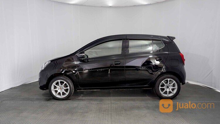 Daihatsu Ayla 1.0 X MT 2021 Hitam