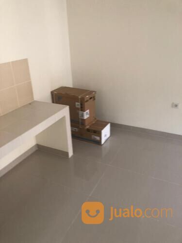 Rumah Semi Furnished di Cluster Thomson Gading Serpong