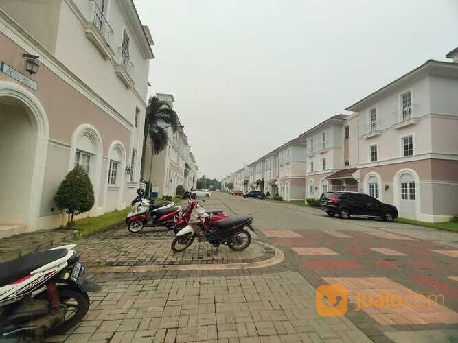 Rumah Kost di Alesha Vanya Park BSD City Sudah Renov