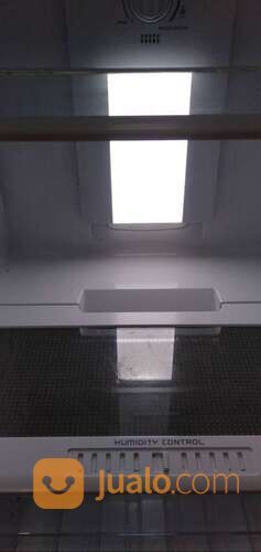 Kulkas second 2 pintu merk Polytron di Kota Depok, Jawa Barat | Jualo.com
