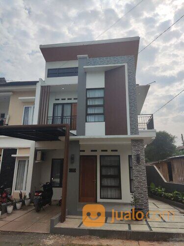 Rumah Strategis Di BSD Kota Tangerang Dekat Pasar Modern Intermoda
