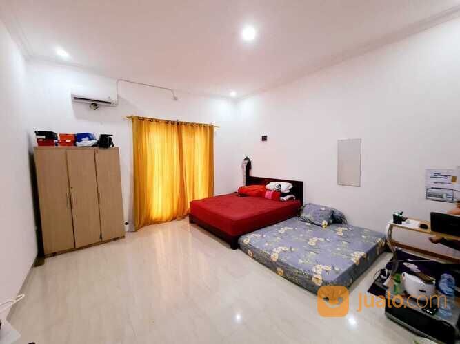 Rumah Hoek, SHM, Hadap Barat, di Komplek Ardena Residence, Pancoran Mas, Depok