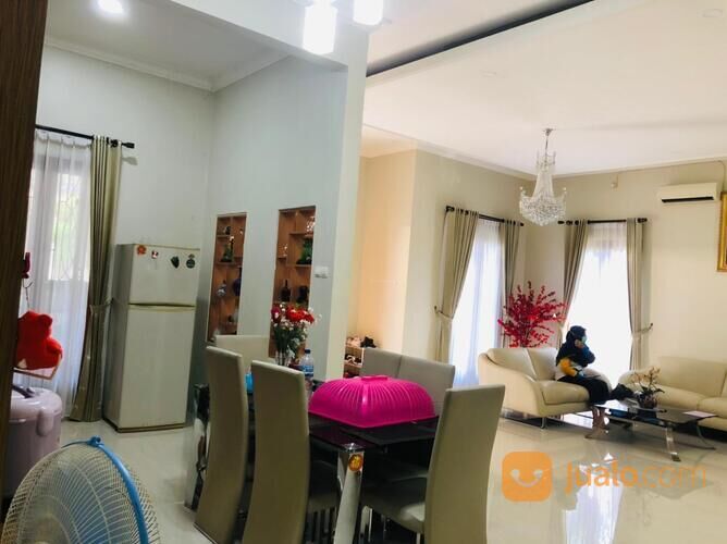 Rumah Hoek, SHM, Hadap Barat, di Komplek Ardena Residence, Pancoran Mas, Depok
