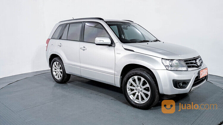 Suzuki Grand Vitara 2.4 MT 2014 Silver