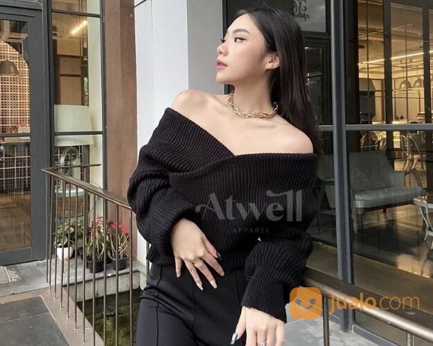 Sabrina sweater Black