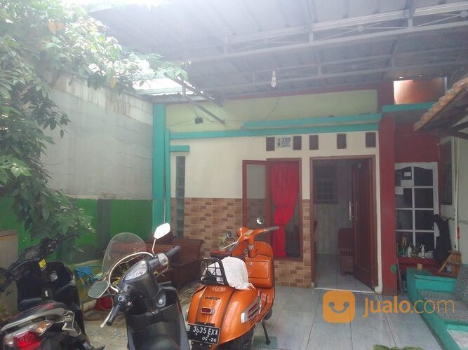 Rumah di Depok Dekat RS Sentra Medika Cisalak, RS Simpangan Depok, Hypermart Tole Iskandar