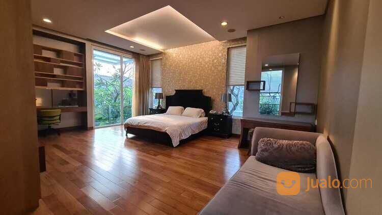 Rumah Mewah Modern Design Taman Golf Lippo Karawaci Full Furnished