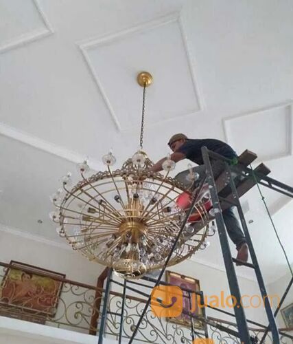 Cuci sofa l Cuci springbed Jakarta Selatan WA: 081381115645
