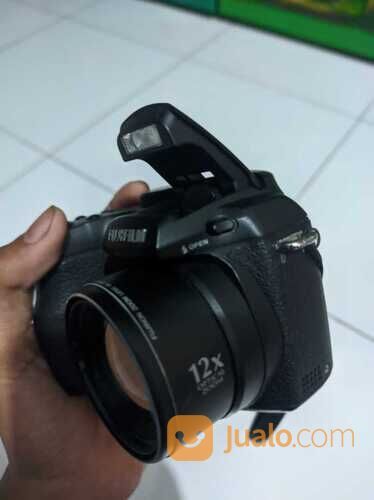 Prosumer Fujifilm finepix s1000