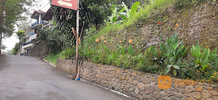TANAH HUNIAN DAN KOMERSIL DI LEMBAH PAKAR TIMUR DAGO BANDUNG