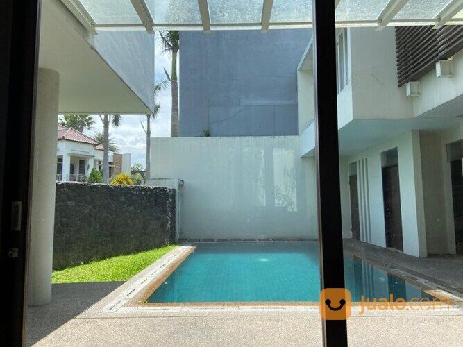 Rumah Mewah di Perumahan Araya Malang GMK01332 di Kota Malang, Jawa