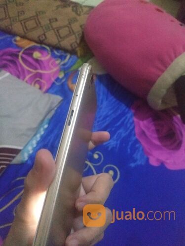 Oppo a37 minus layar item tapi masih bisa disentuh