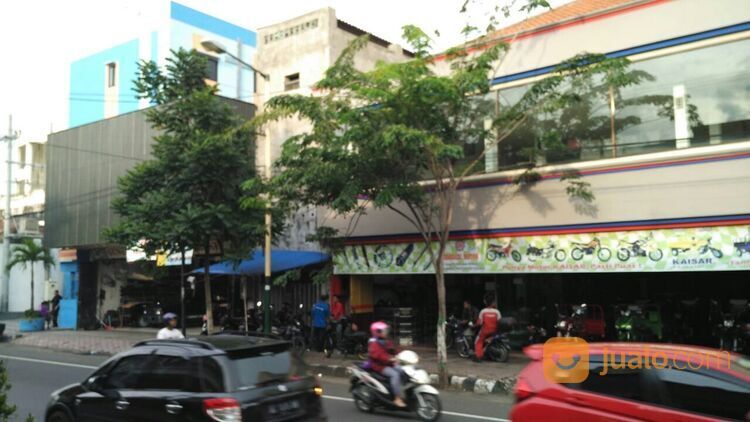 Berada Di Pusat Kota Kediri Depan Jalan Raya Ramai Cocok Buat Segala Macam Usaha