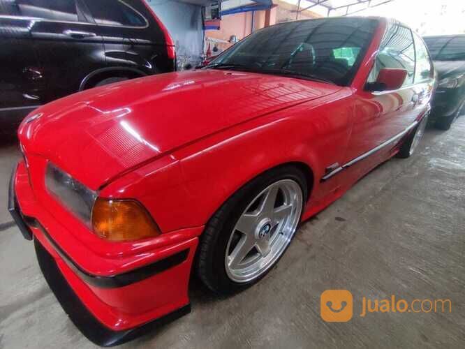BMW 316 Compact Sedan 2 Pintu Istimewa
