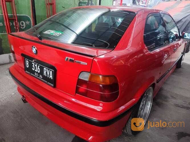 BMW 316 Compact Sedan 2 Pintu Istimewa