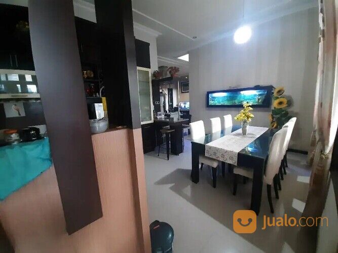 Rumah Mewah di Perumahan Garden Dian Regency Sidoarjo