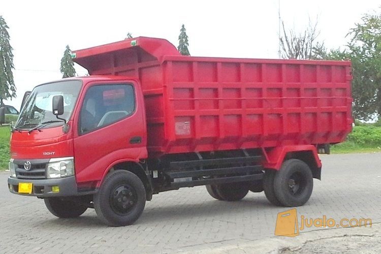  DUMP  TRUCK  DYNA  130 HT th 2012 BAK JUMBO PLAT H Semarang 