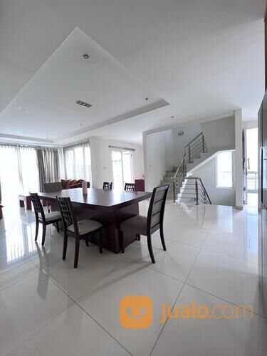 Rumah di Lebak Bulus, 3Lt, Semi Furnished, Pool, dlm Prmhn The Riverville Lebak Bulus