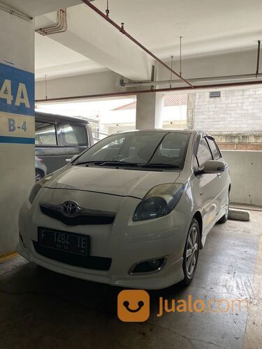 Toyota Yaris S Limited Matic 2011 Putih BU