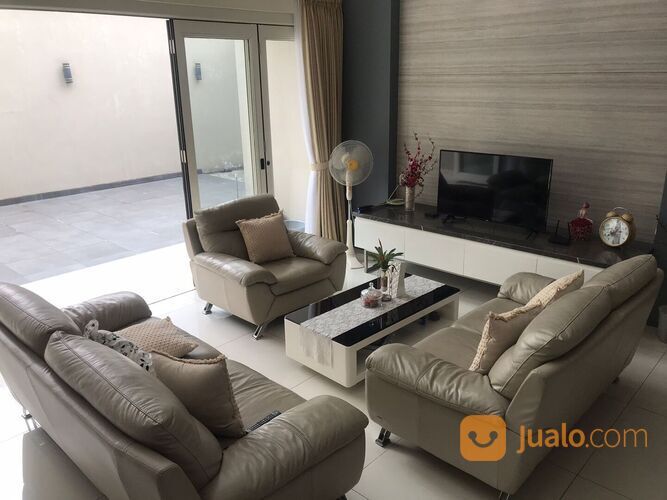 Rumah 2 Lantai Cluster Orlanda Sutera Sitara, Tangerang