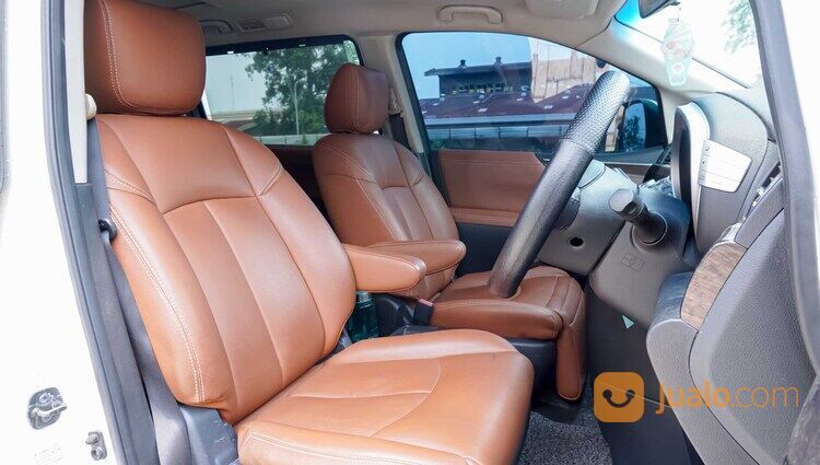 Nissan Elgrand 2.5 AT 2010 Putih