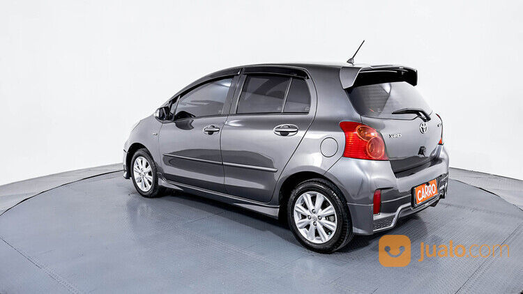 Toyota Yaris S TRD Sportivo AT 2013 Abu-Abu