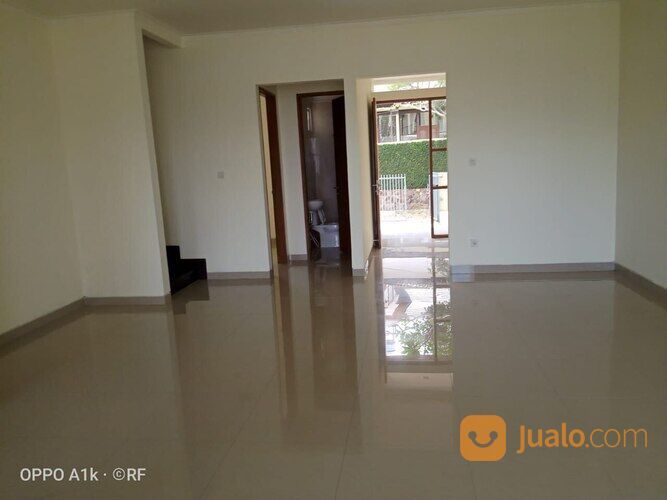 Rumah Modern Downslope Di Cipaku Setiabudi Bandung Utara