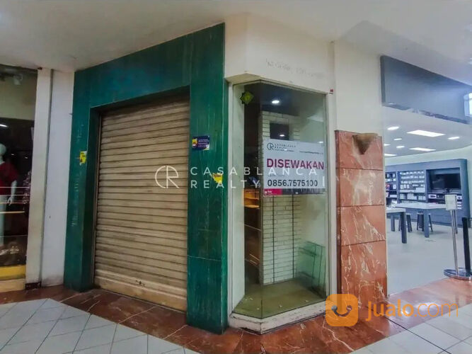 Kios di Lantai Dasar Mall Ambassador Kuningan Setiabudi Jakarta Selatan
