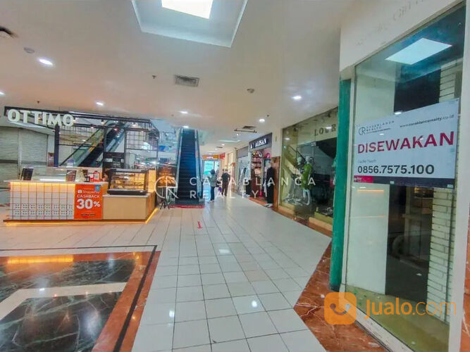 Kios di Lantai Dasar Mall Ambassador Kuningan Setiabudi Jakarta Selatan