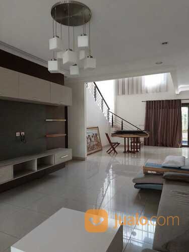 Greencove bsd ada kolam renangnya