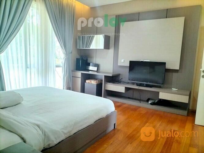 LANGKA Rumah Hook Mewah 4 Lantai Full Furnish di Dago Pakar Resort Harga Promo