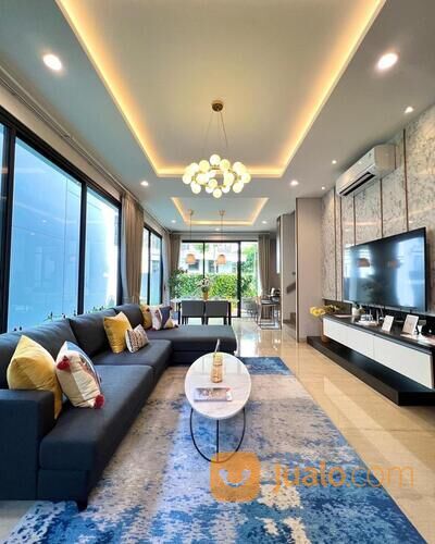 Luxury Townhouse Tanjung Barat dengan Smart Home System