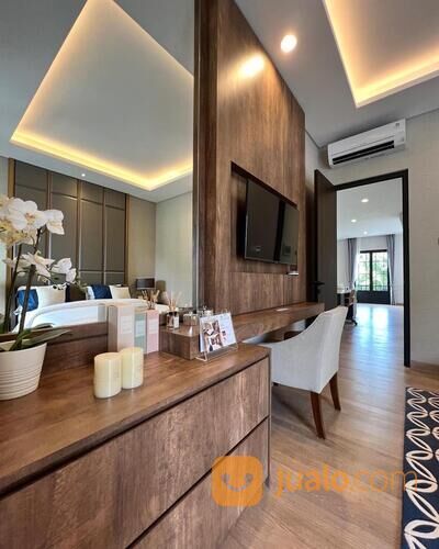 Luxury Townhouse Tanjung Barat dengan Smart Home System