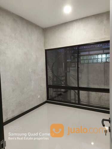 Rumah Cantik 2 Lantai Perumahan Nusa Loka BSd City