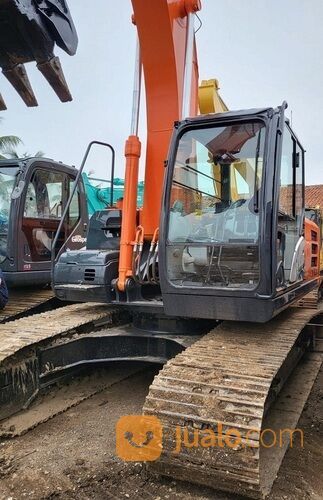 Excavator Hitachi ZX200-5G Tahun 2019