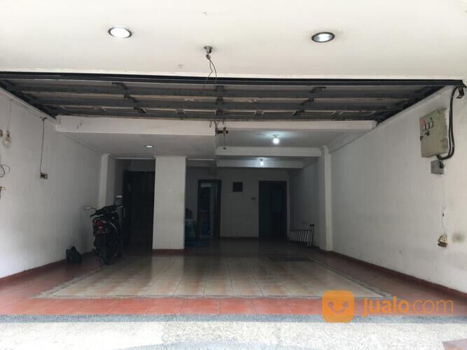 Rumah Darmo Hill Full Furnish 2.5 Lantai Split Level Lokasi Strategis